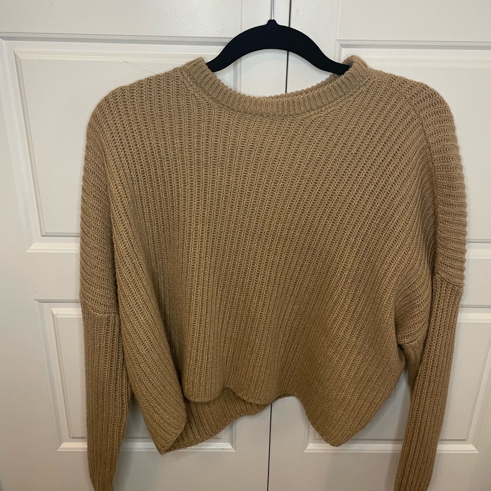 Urban heritage crop sweater